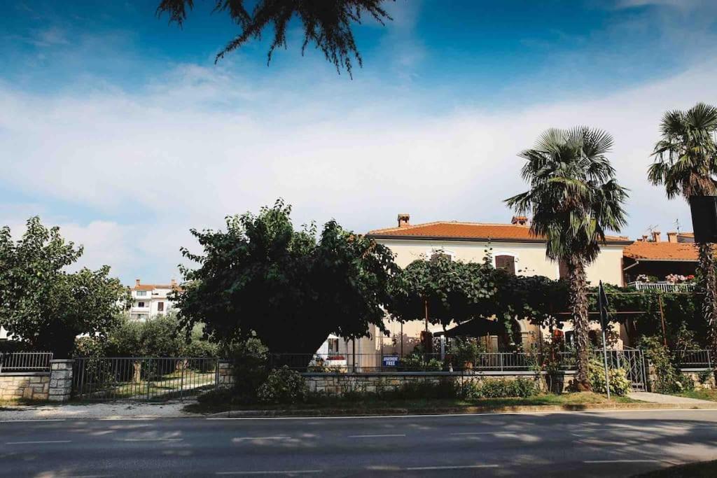 New Renovated Appartment Mauri Porec Bagian luar foto